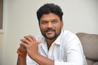 Parasuram interview Photos (SarkaruVaariPaata director)
